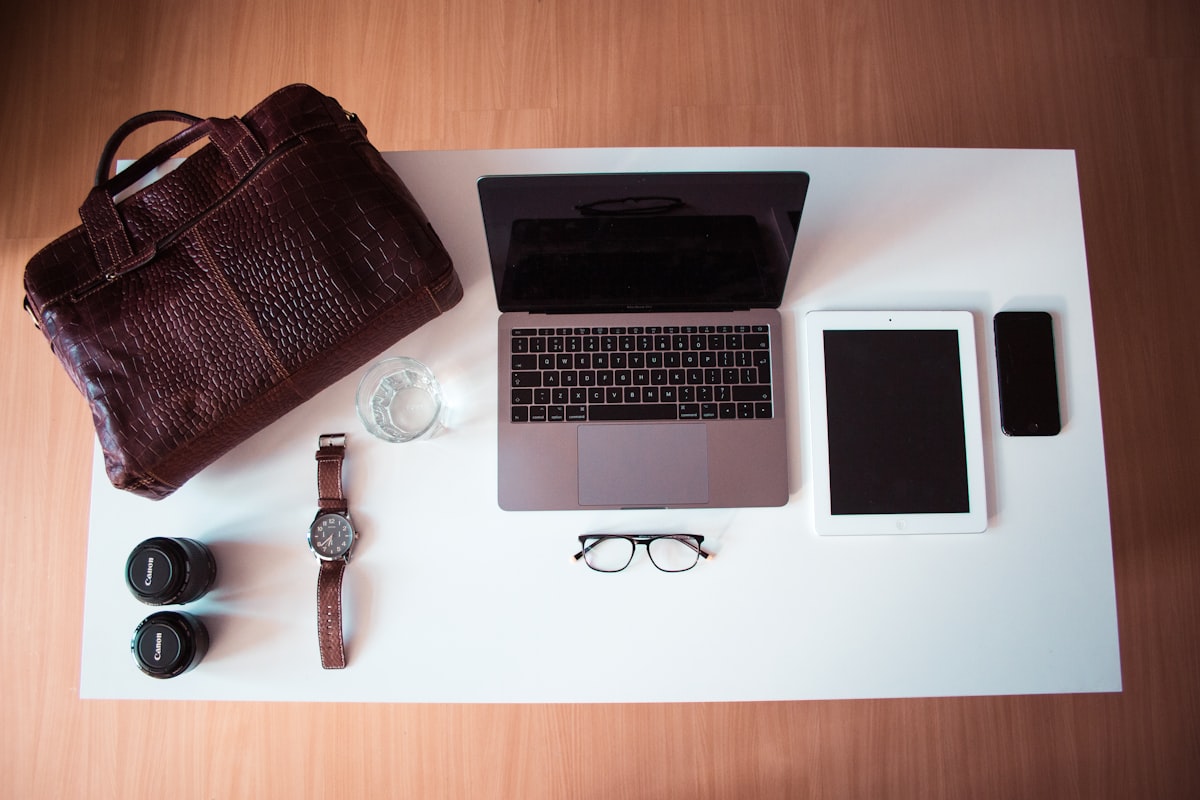 Puny.bz vs Beacons: The Best Alternative for Solopreneurs